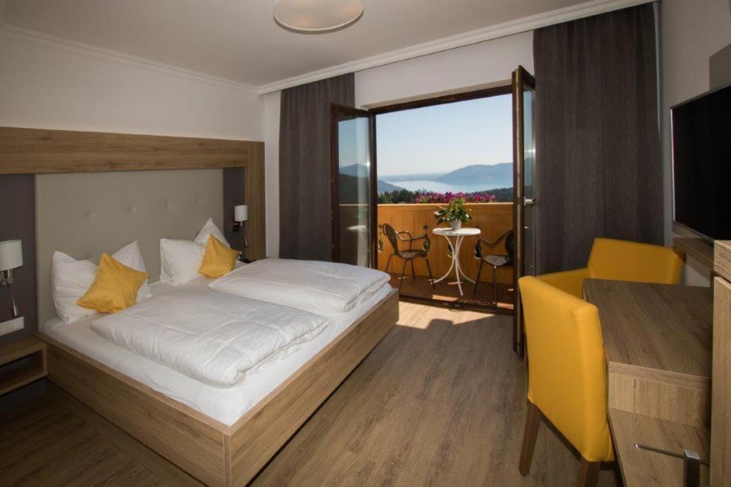 Ferienhotel Hofer Superior Strass im Attergau Exterior photo