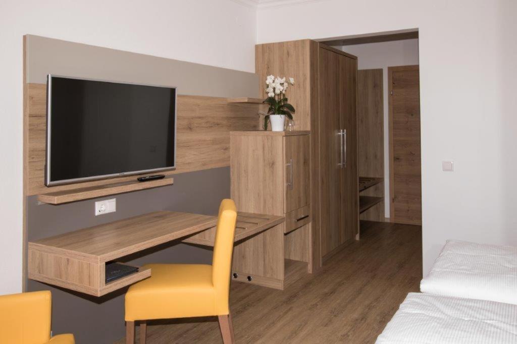 Ferienhotel Hofer Superior Strass im Attergau Exterior photo