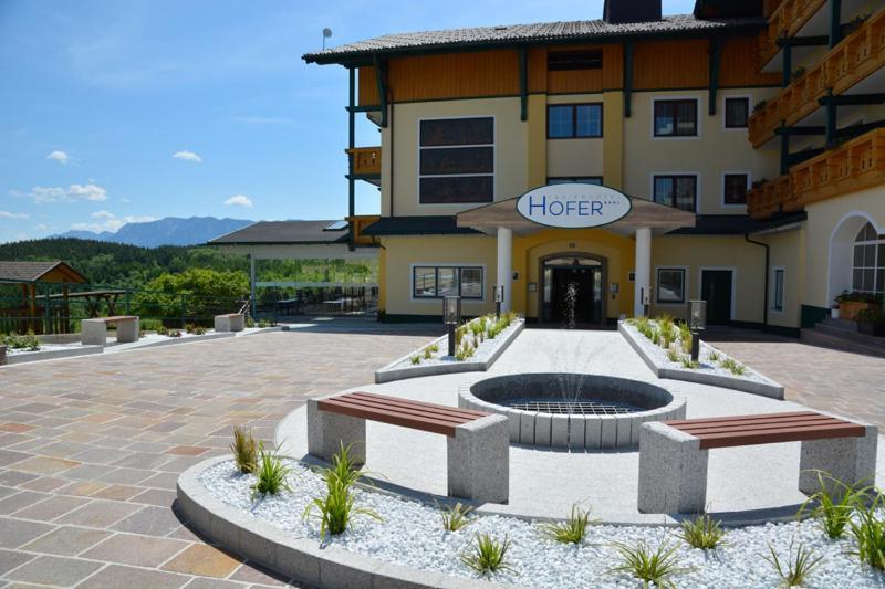 Ferienhotel Hofer Superior Strass im Attergau Exterior photo