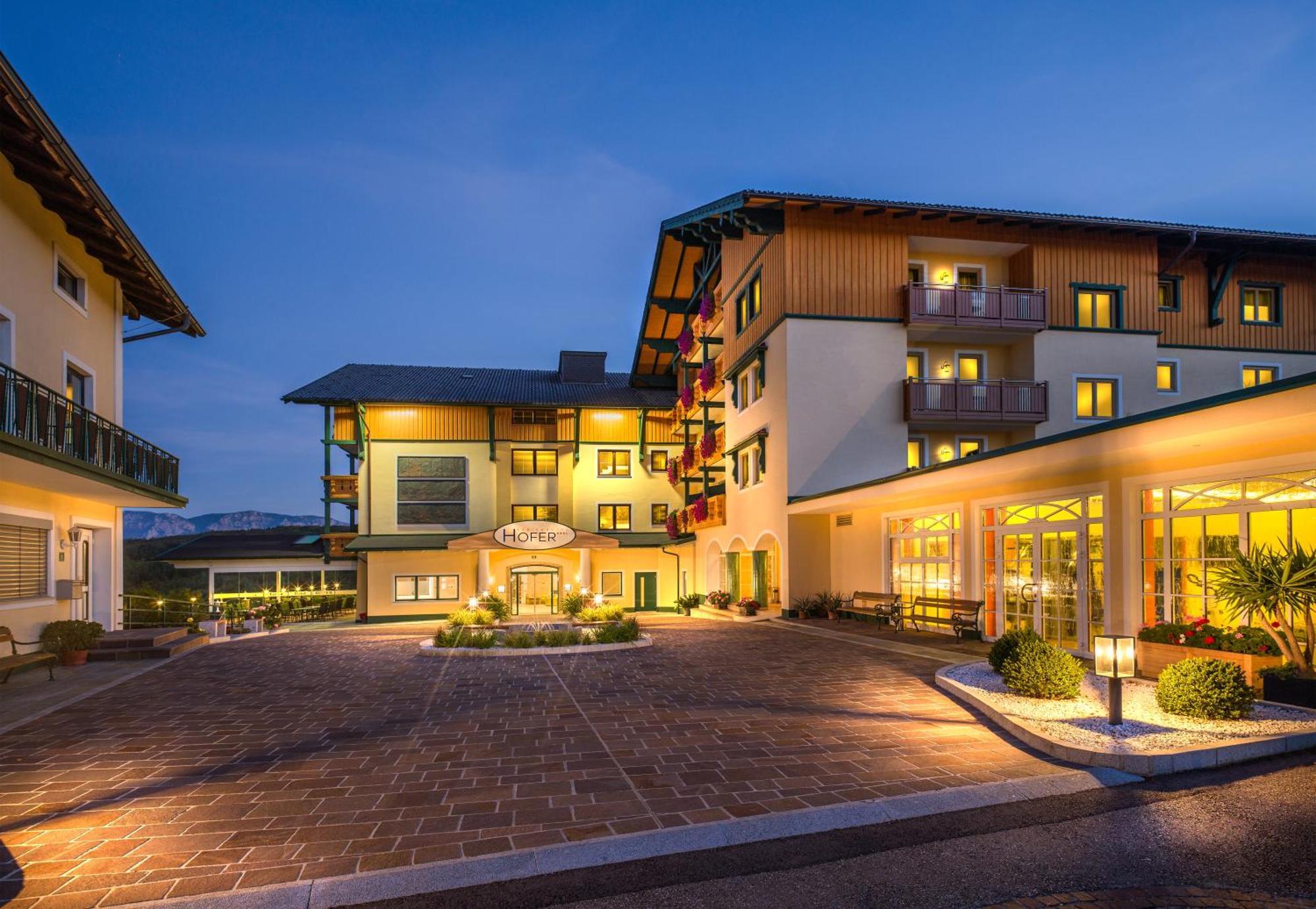 Ferienhotel Hofer Superior Strass im Attergau Exterior photo