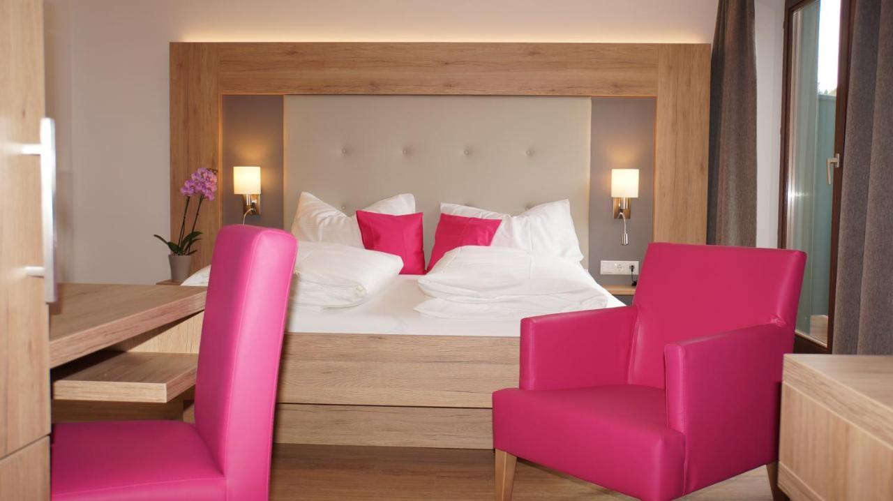 Ferienhotel Hofer Superior Strass im Attergau Exterior photo